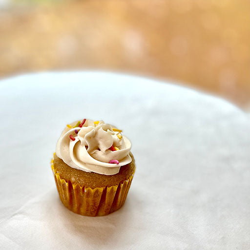 Lemon Cupcakes (2 Frosting Choices)
